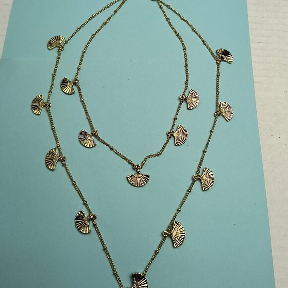 Lilly Pulitzer Coastal Shell Layered Necklace Gold Tone Metal Statement - Picture 4 of 9